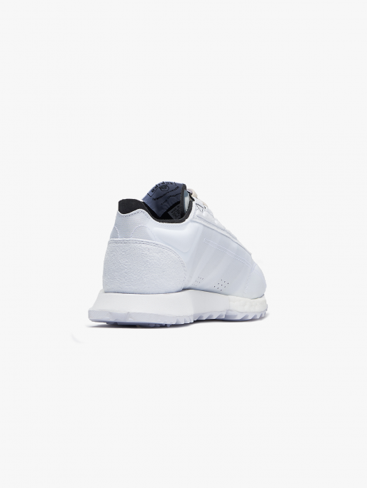 adidas SL 7600 adidas SL 7600