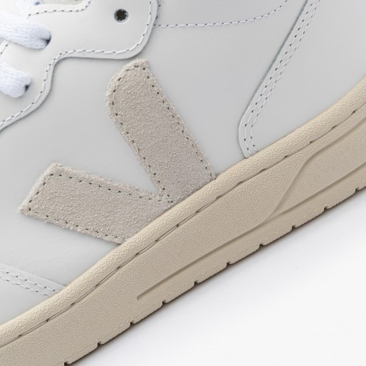 Veja V-15 Leather Veja V-15 Leather