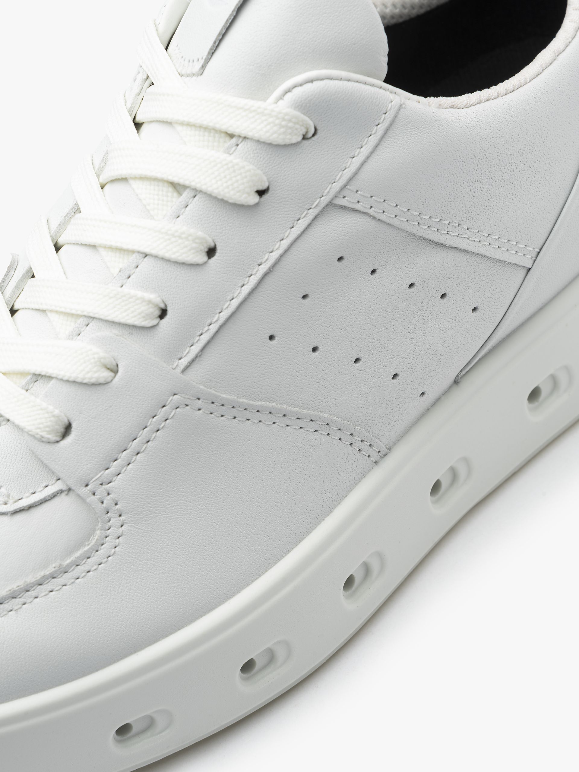 ECCO Street 720