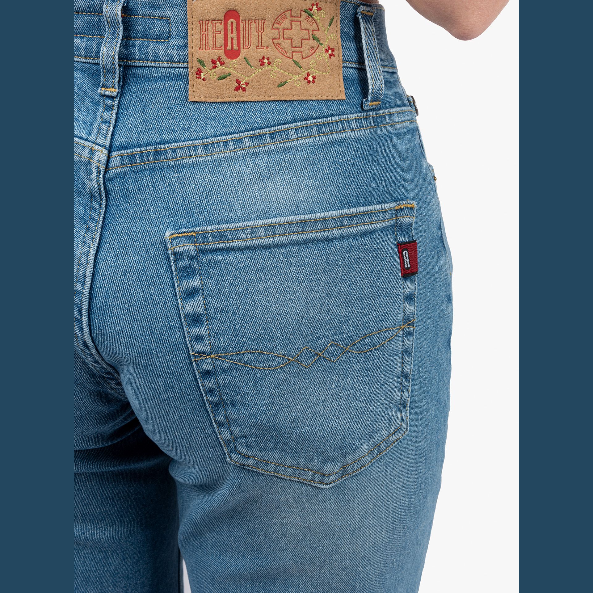 Heavy Mom Crop Ellen W