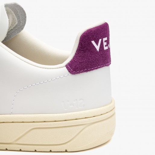 Veja V-12 Leather Veja V-12 Leather