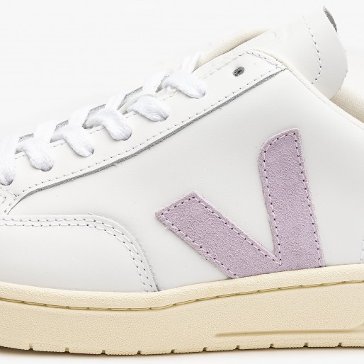 Veja V-12 Leather Veja V-12 Leather