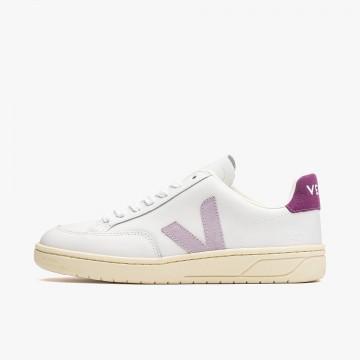 Veja V-12 Leather