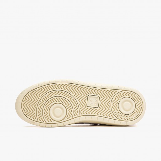 Veja V-12 Leather Veja V-12 Leather