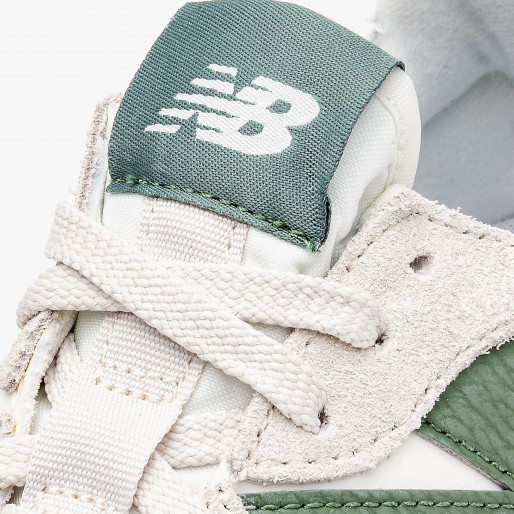 New Balance U327