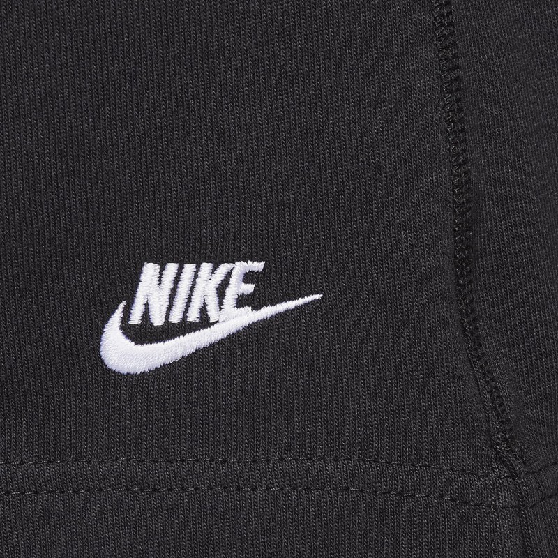 Nike Sportswear Club