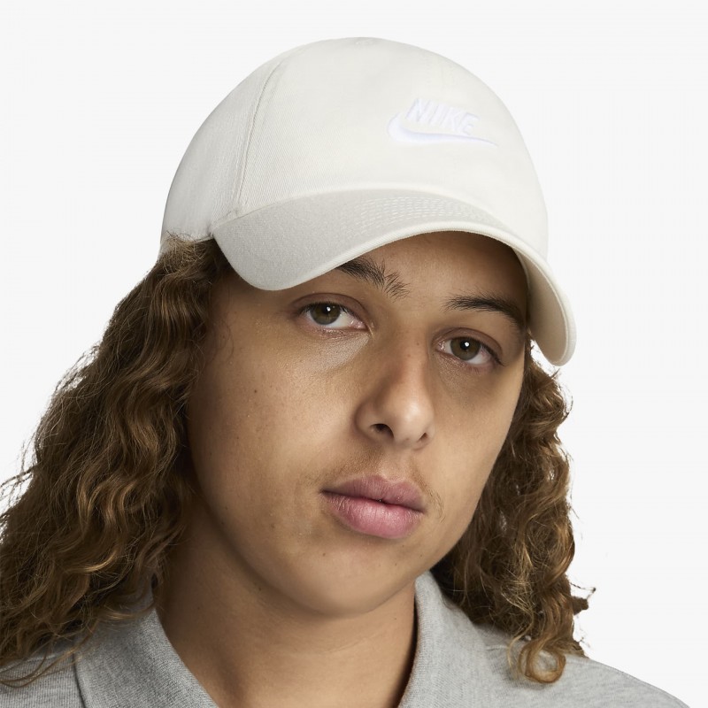 Nike Club Unstructured Futura Wash Cap