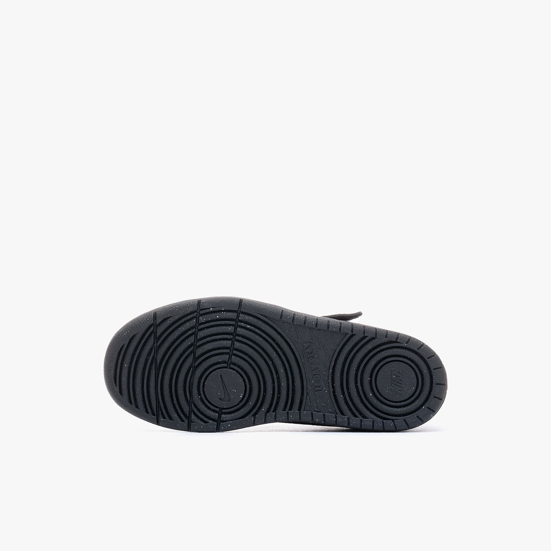 Nike Court Borough Low