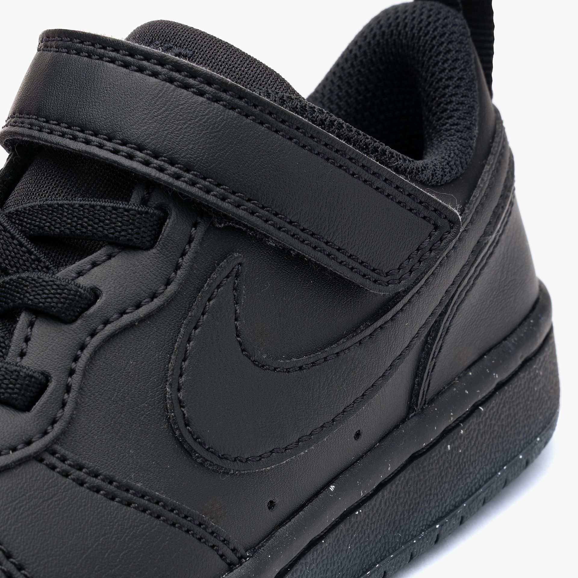 Nike Court Borough Low