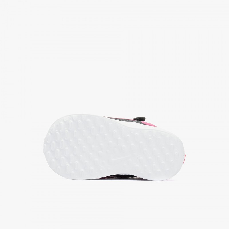 Nike Revolution 6
