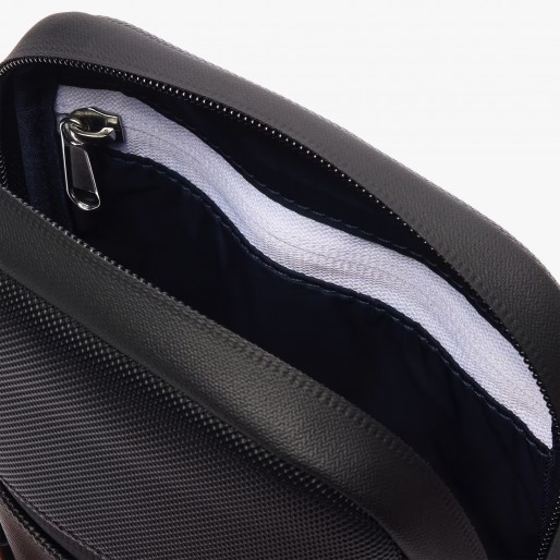 Lacoste Flat Crossbody Lacoste Flat Crossbody