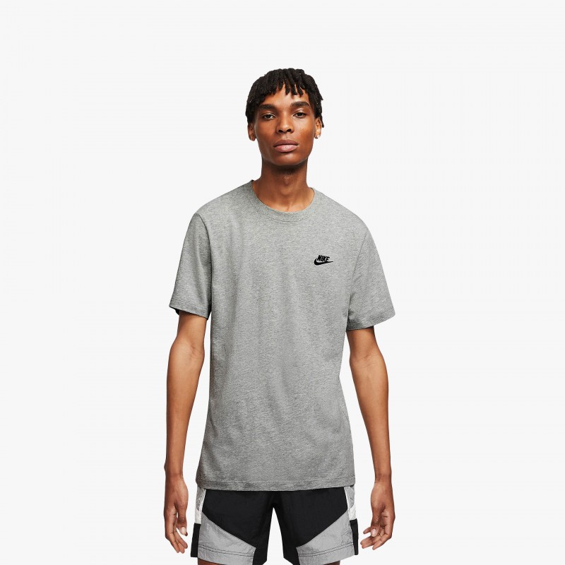 Nike Sportswear Club