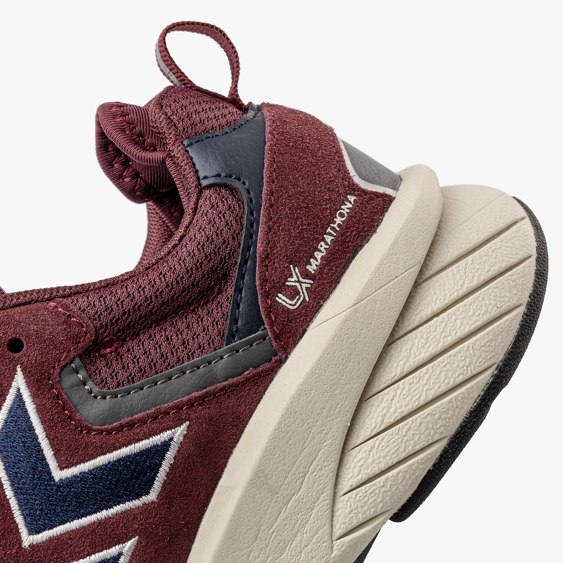Hummel Reach Lx