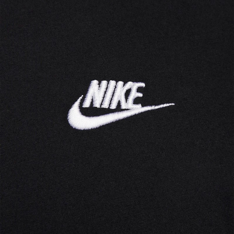 Nike Sportswear Club
