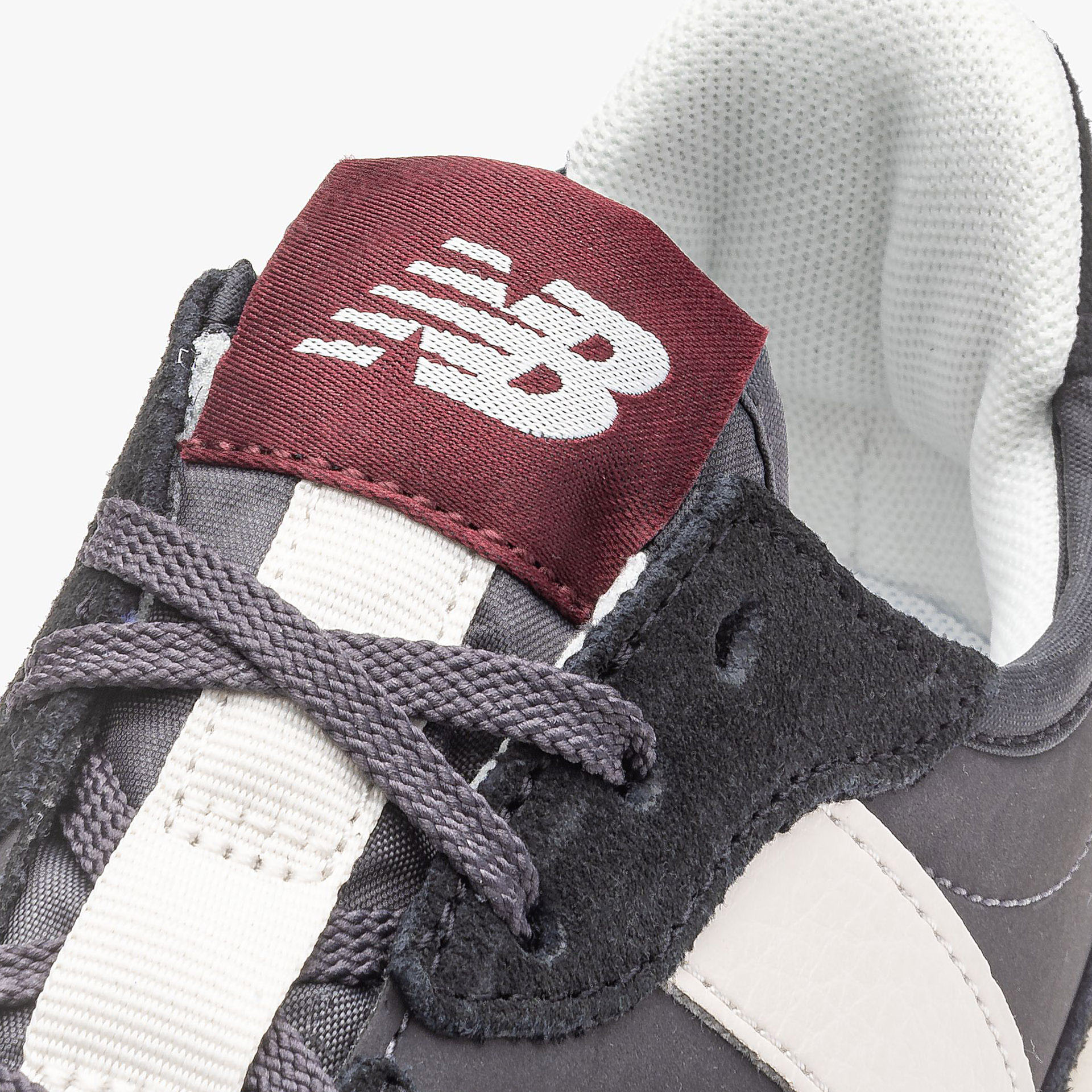 New Balance WS327