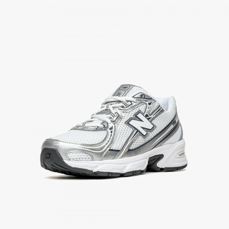 New Balance U740 New Balance U740