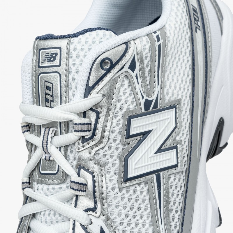 New Balance U740 New Balance U740