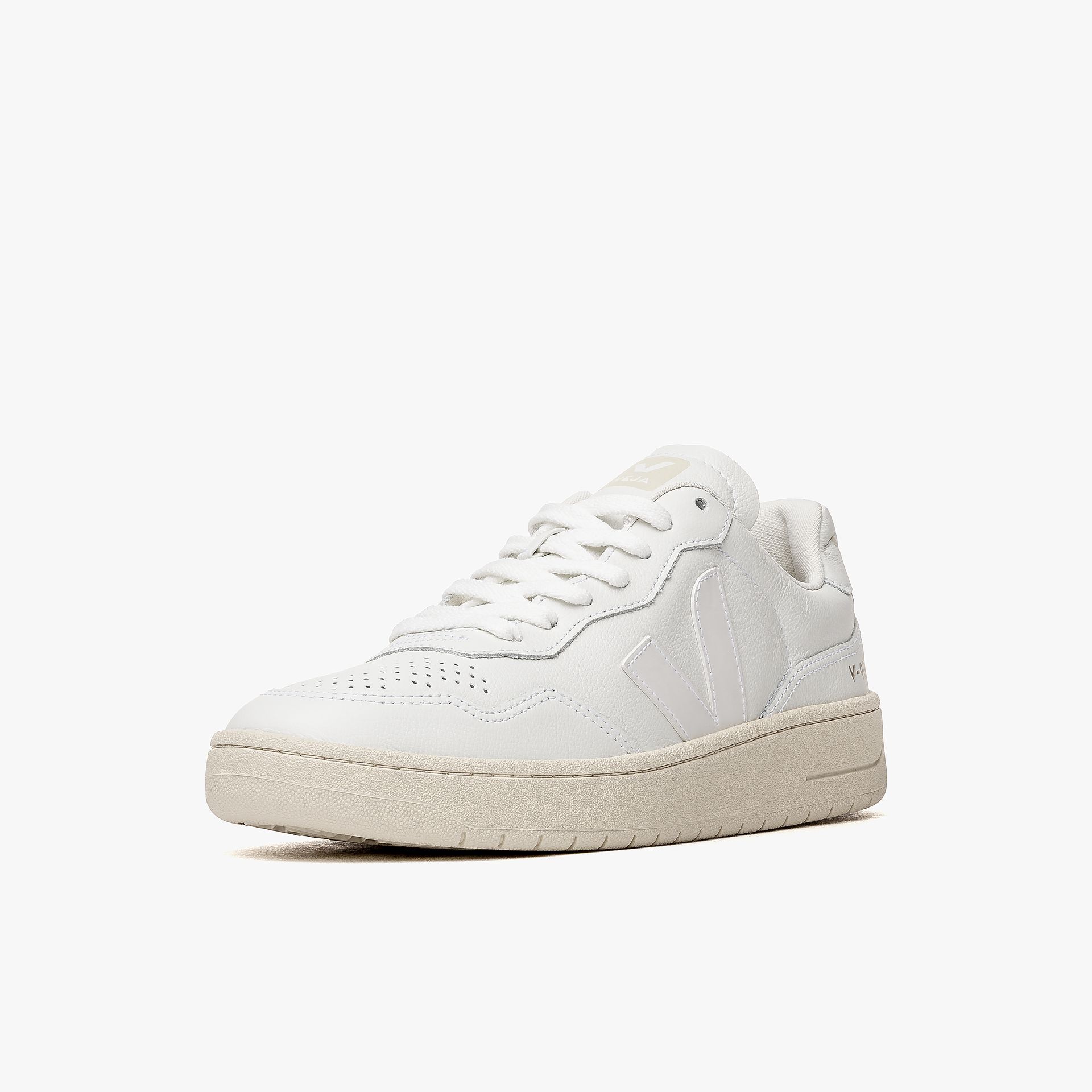 Veja V-90 O.T. Leather