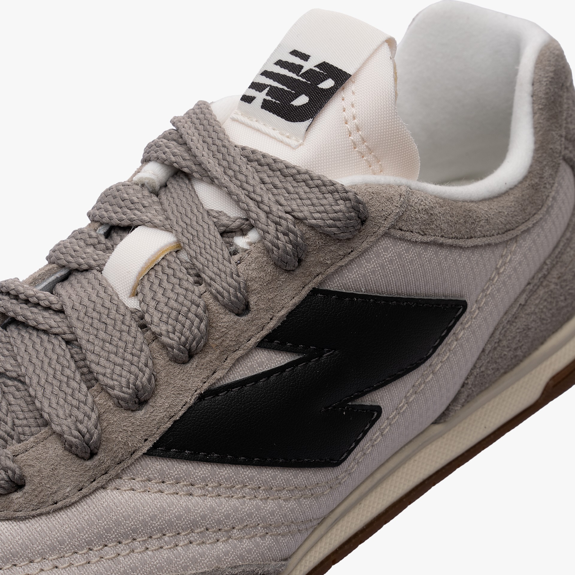 New Balance URC42
