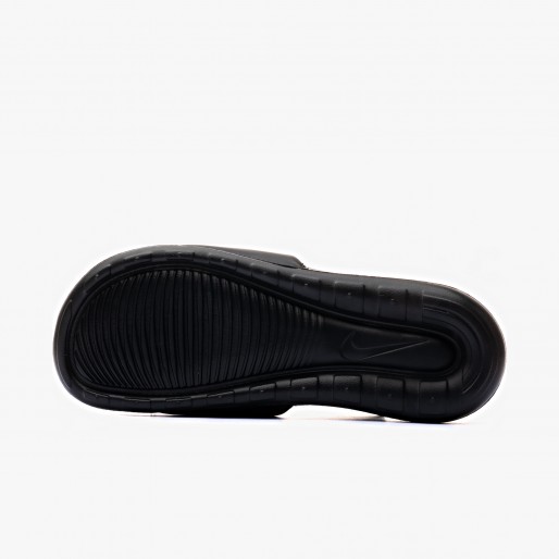 Nike Victori