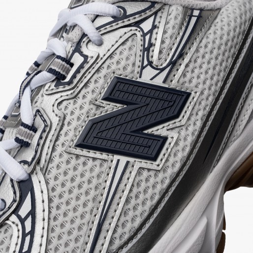 New Balance U740