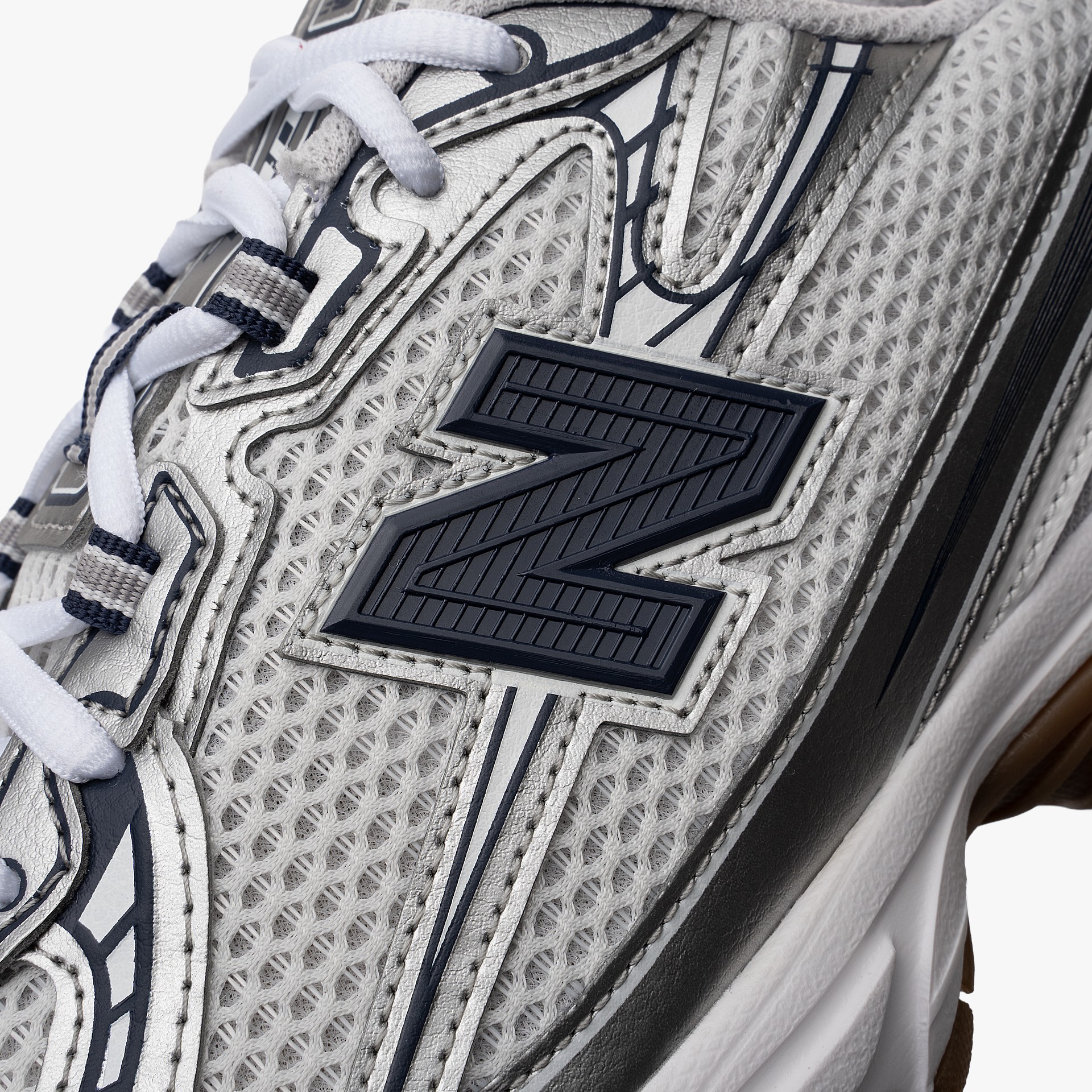 New Balance U740