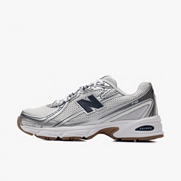 New Balance U740