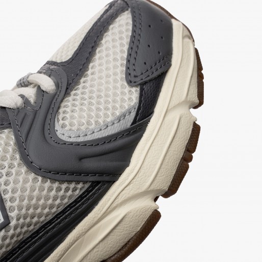 New Balance MR530