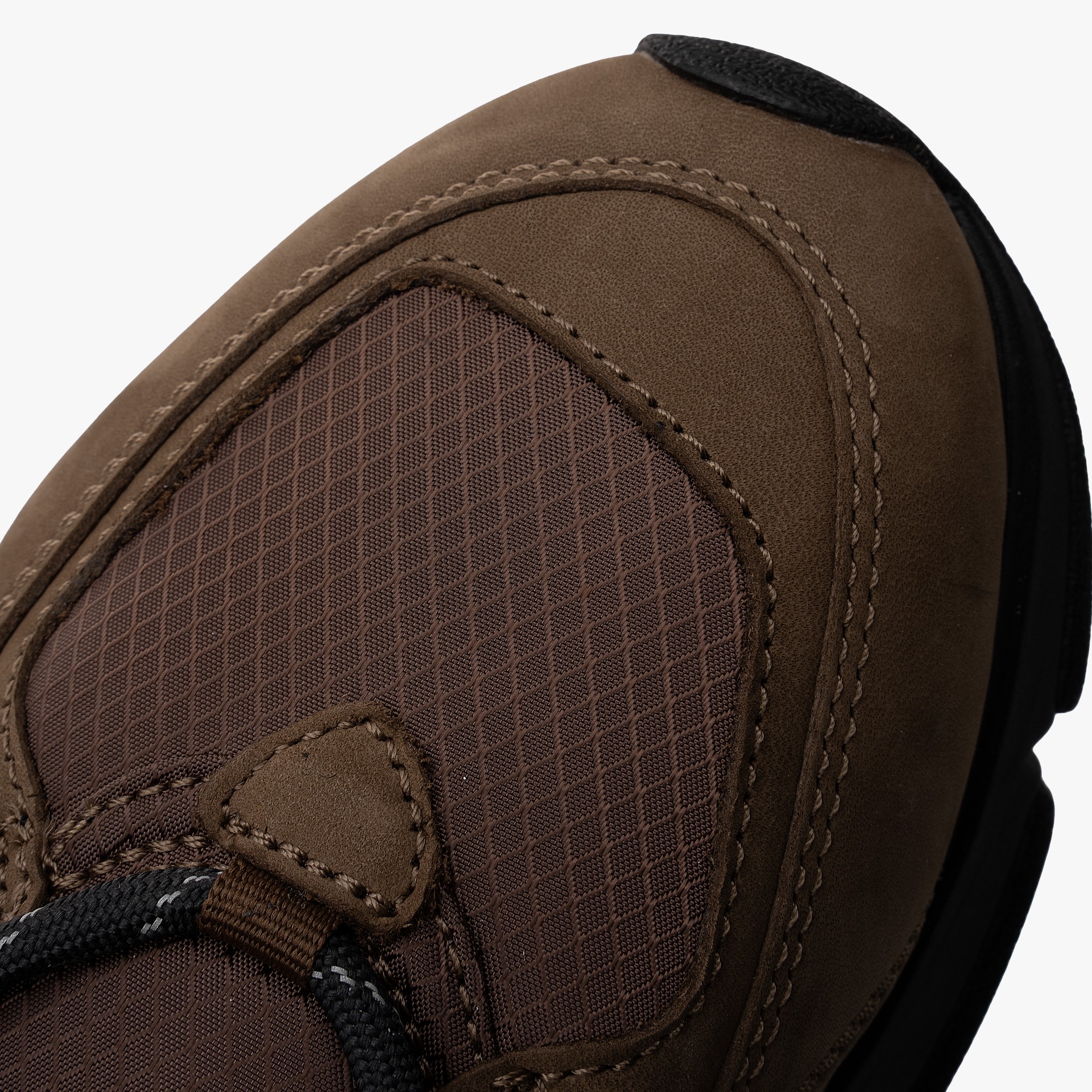 Lacoste L003 Neo 225