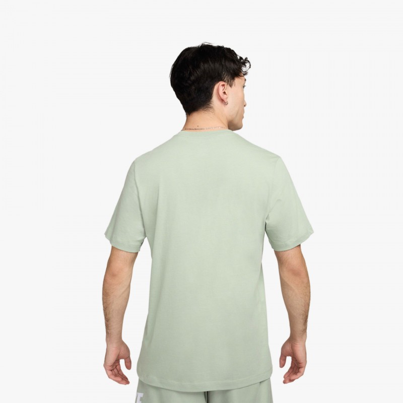 Nike Sportswear Club