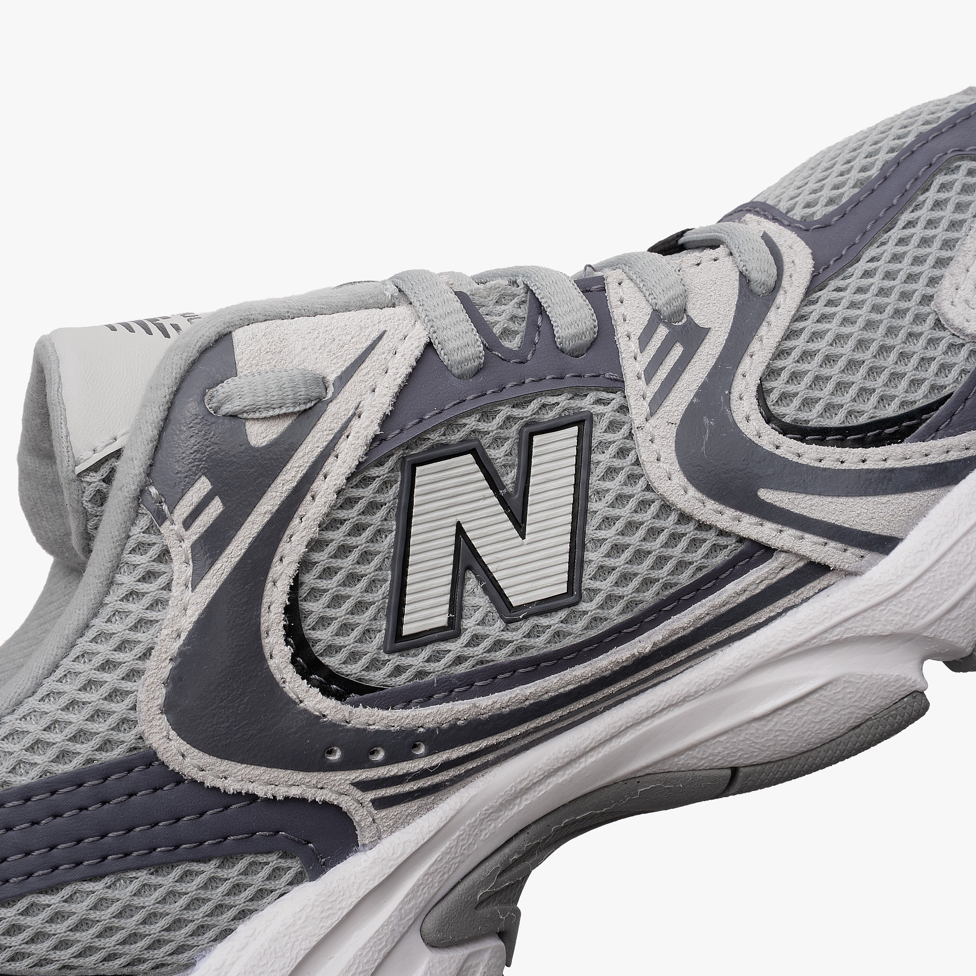 New Balance 530