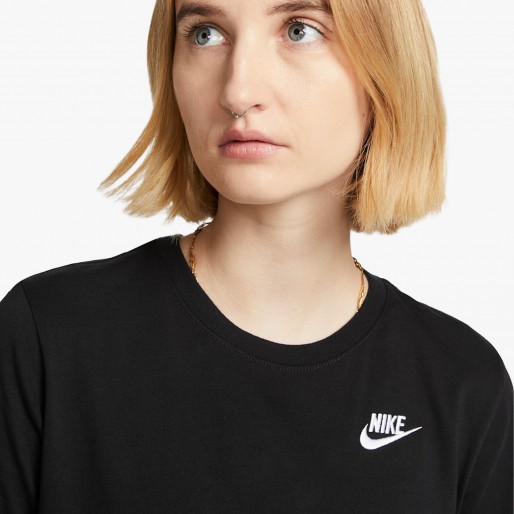 Nike Sportswear Club Essentials W