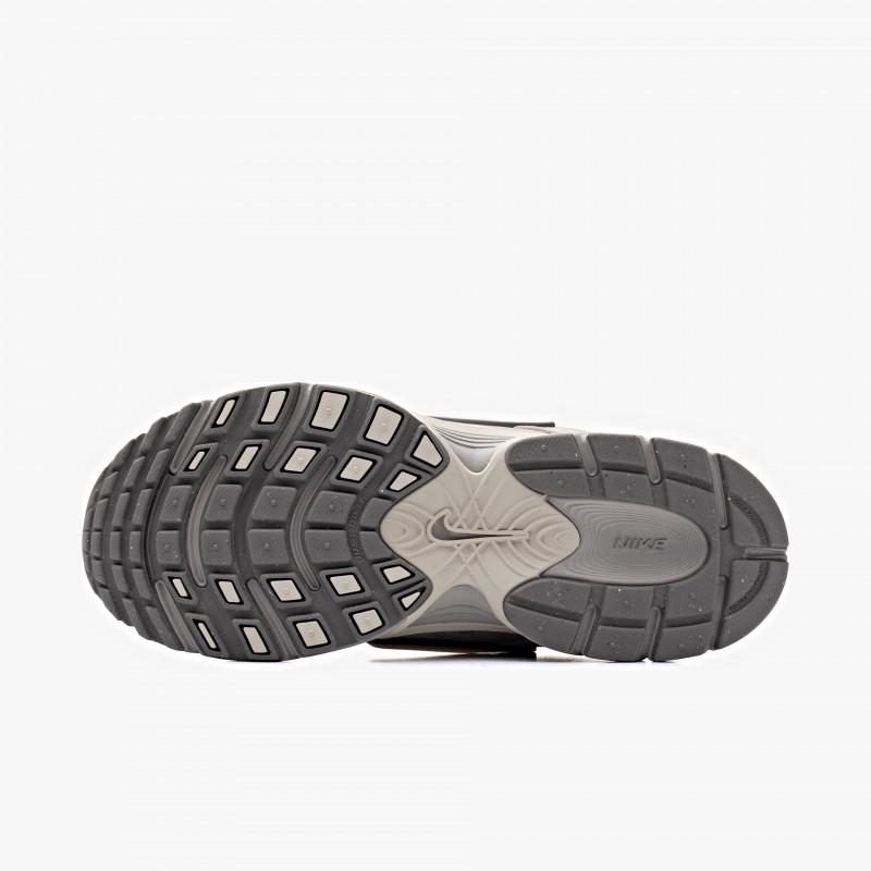 Nike V5 RNR Nike V5 RNR