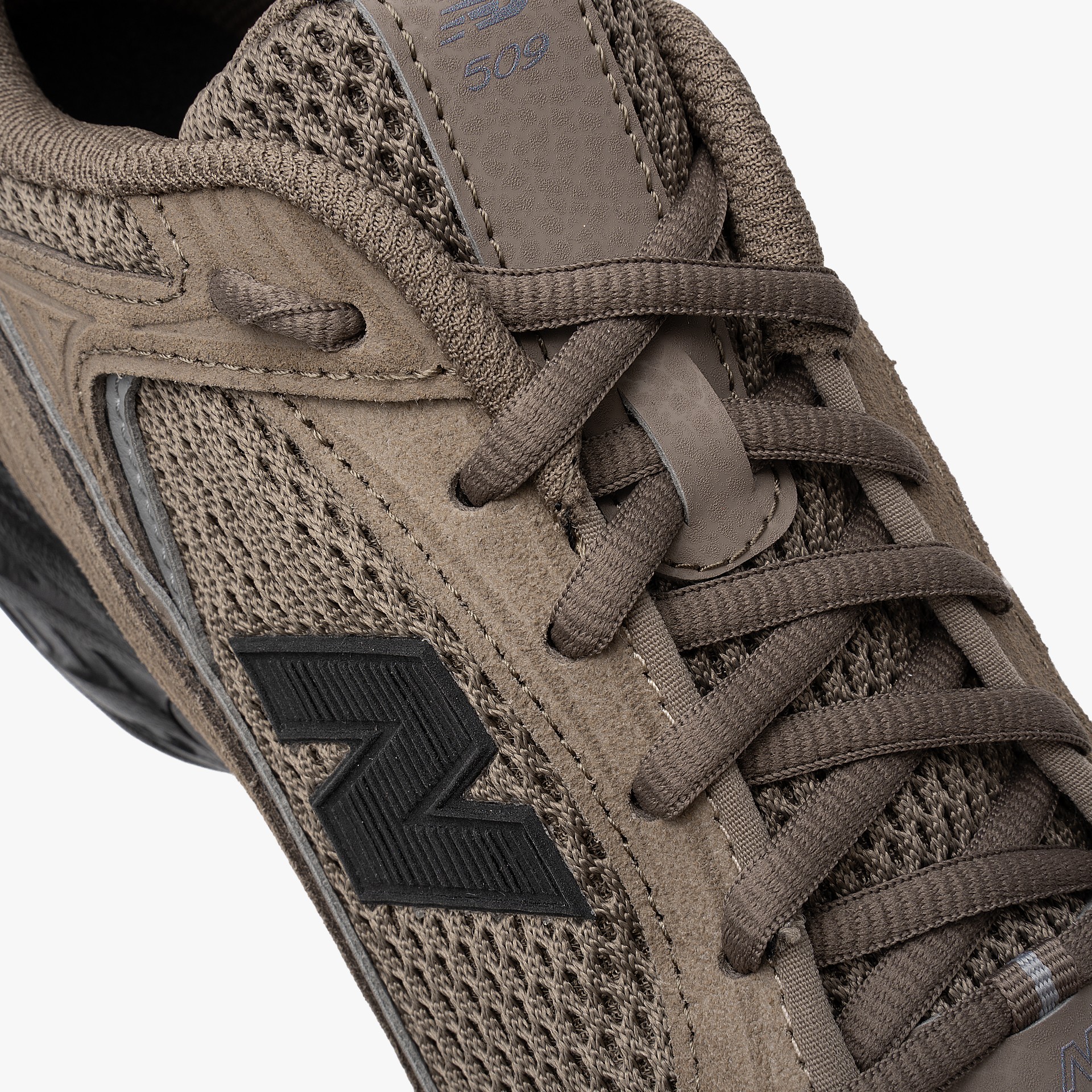 New Balance 509