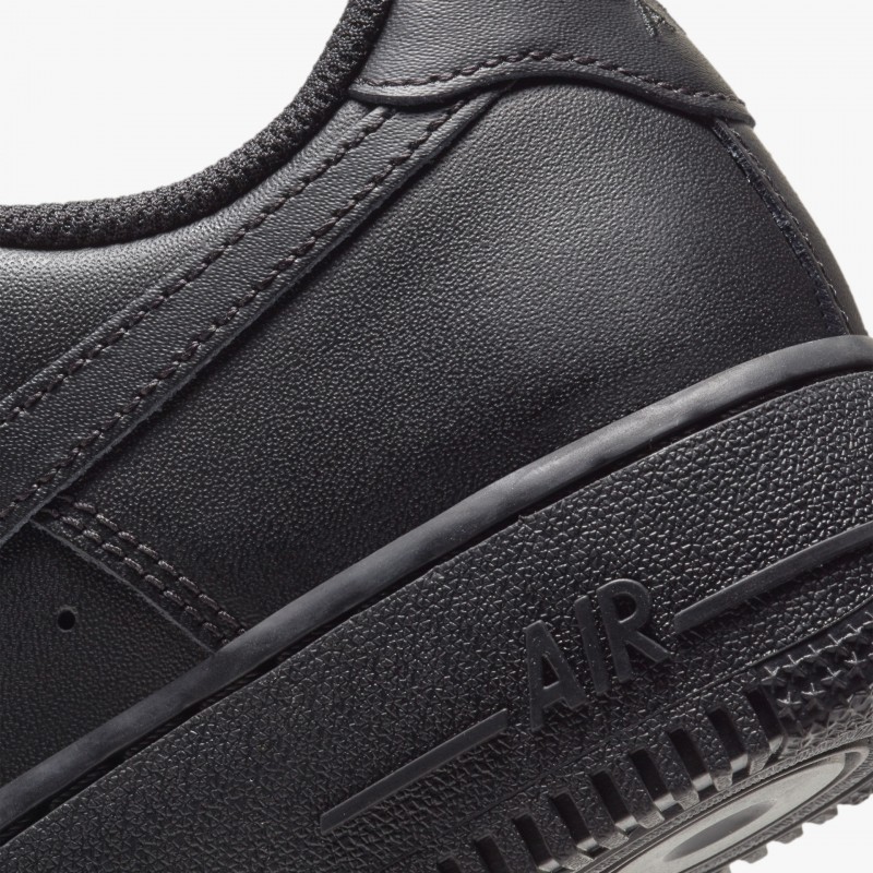 Nike Air Force 1 '07 "Triple Black"