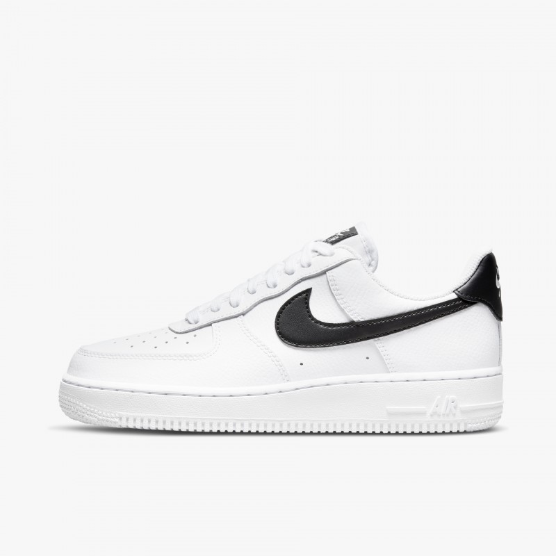 Nike Air Force 1 ’07 White/Black Nike Air Force 1 ’07 White/Black