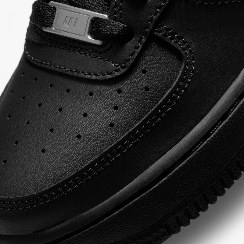 Nike Air Force 1 07 LE (GS) "Triple Black" Nike Air Force 1 07 LE (GS) "Triple Black"