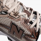 New Balance U740