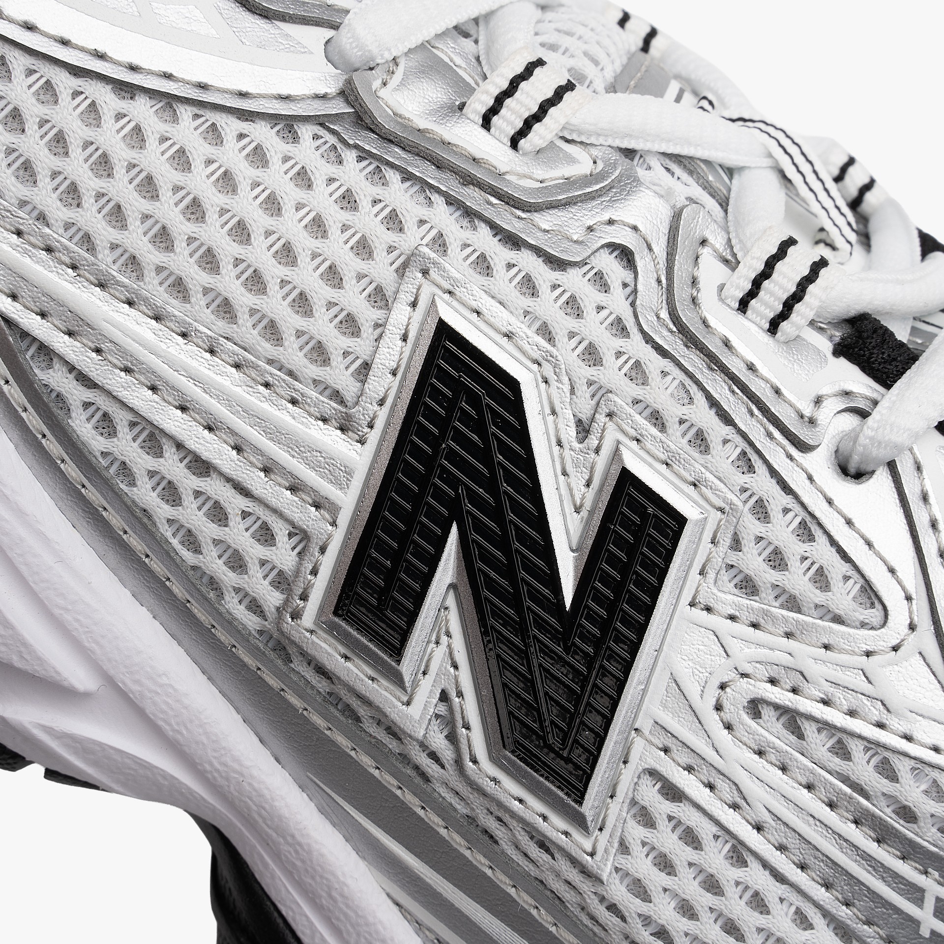 New Balance U740