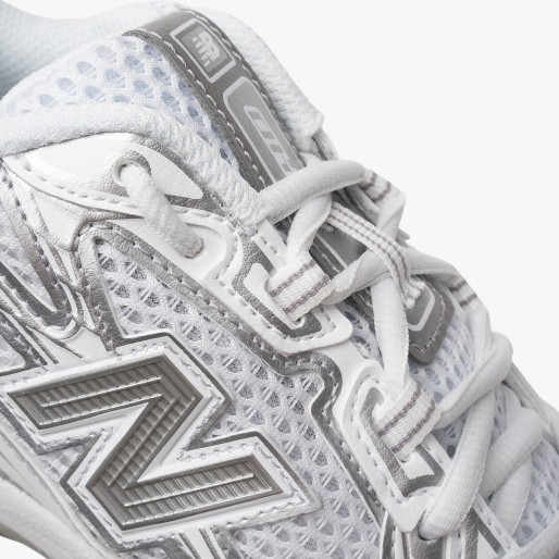New Balance U740