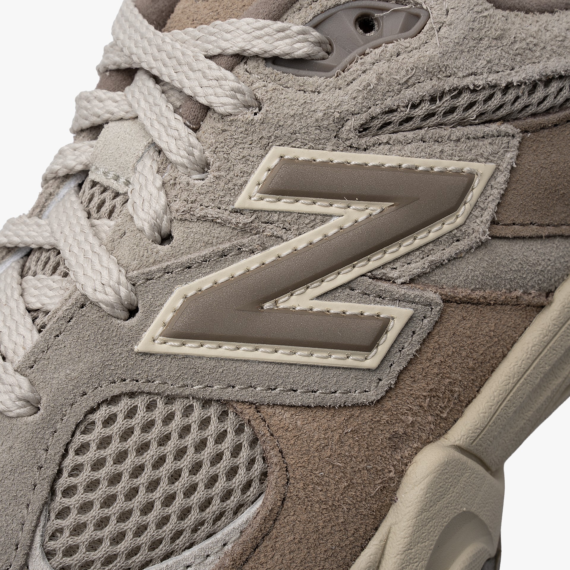 New Balance 9060 lace