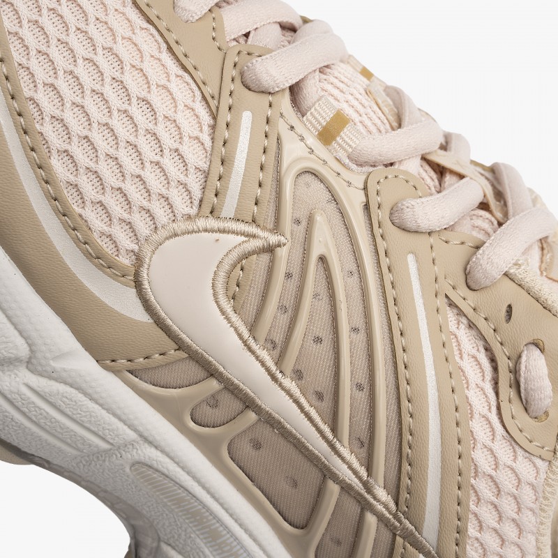 Nike Air Max Moto 2K Nike Air Max Moto 2K