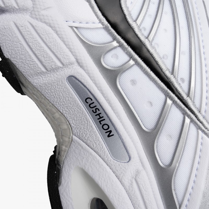 Nike Air Max Moto 2K Nike Air Max Moto 2K