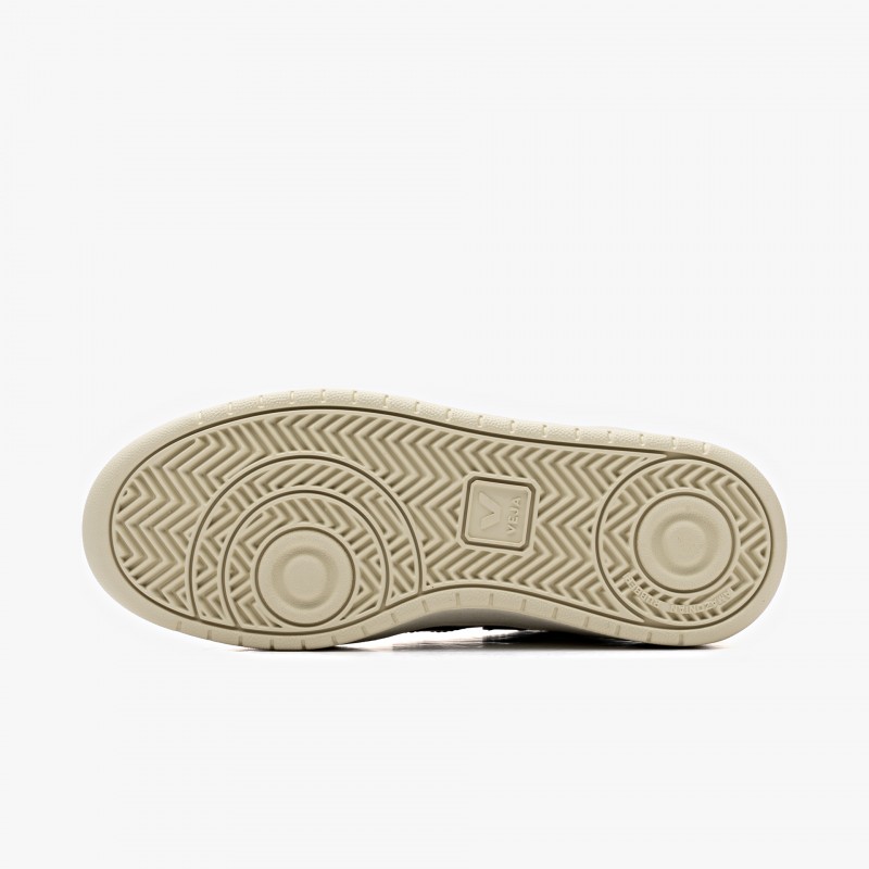 Veja V-10 Leather Veja V-10 Leather