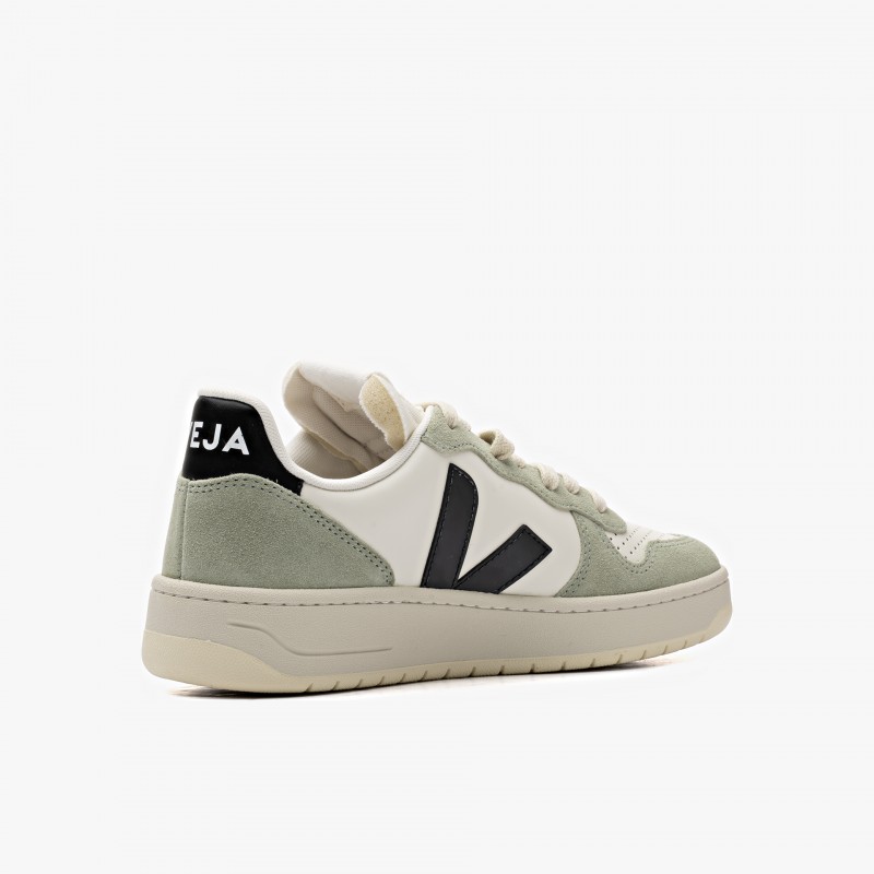 Veja V-10 Leather Veja V-10 Leather
