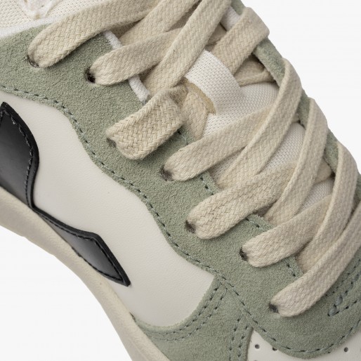 Veja V-10 Leather Veja V-10 Leather