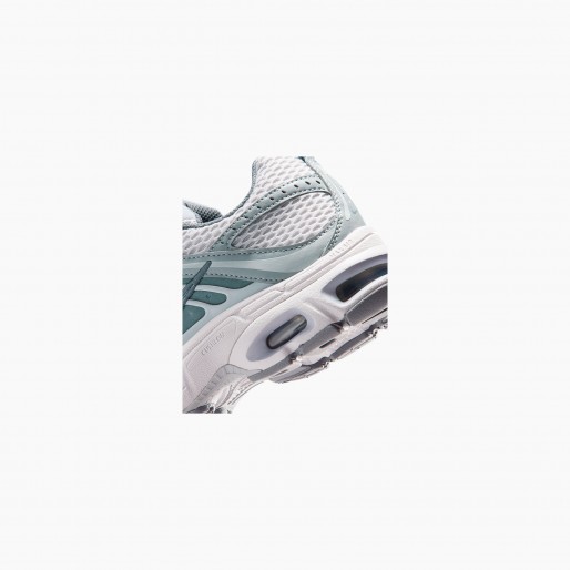Nike Air Max Moto 2K