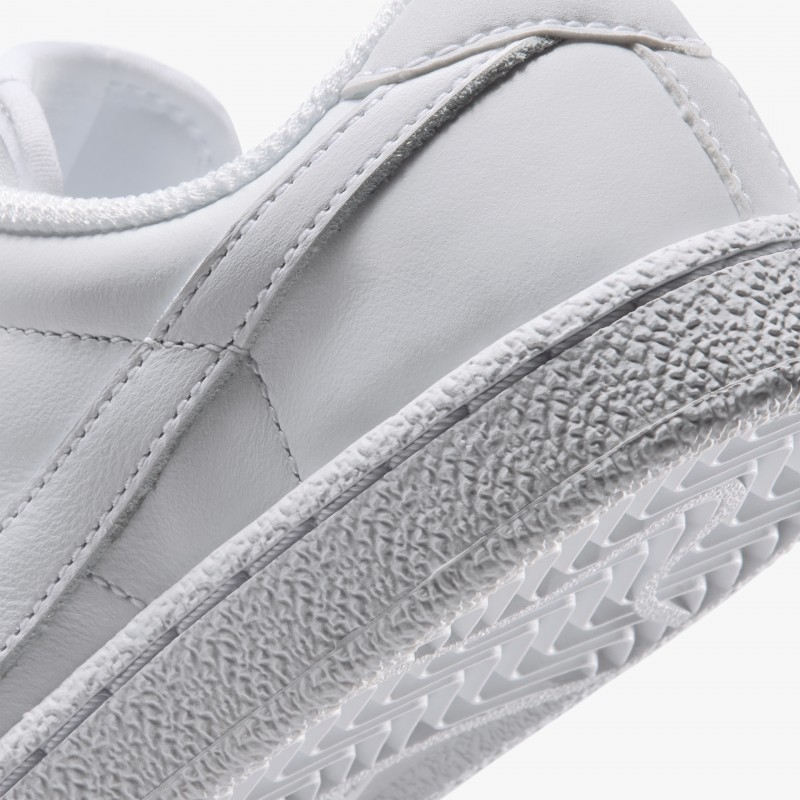 Nike Tennis Classic