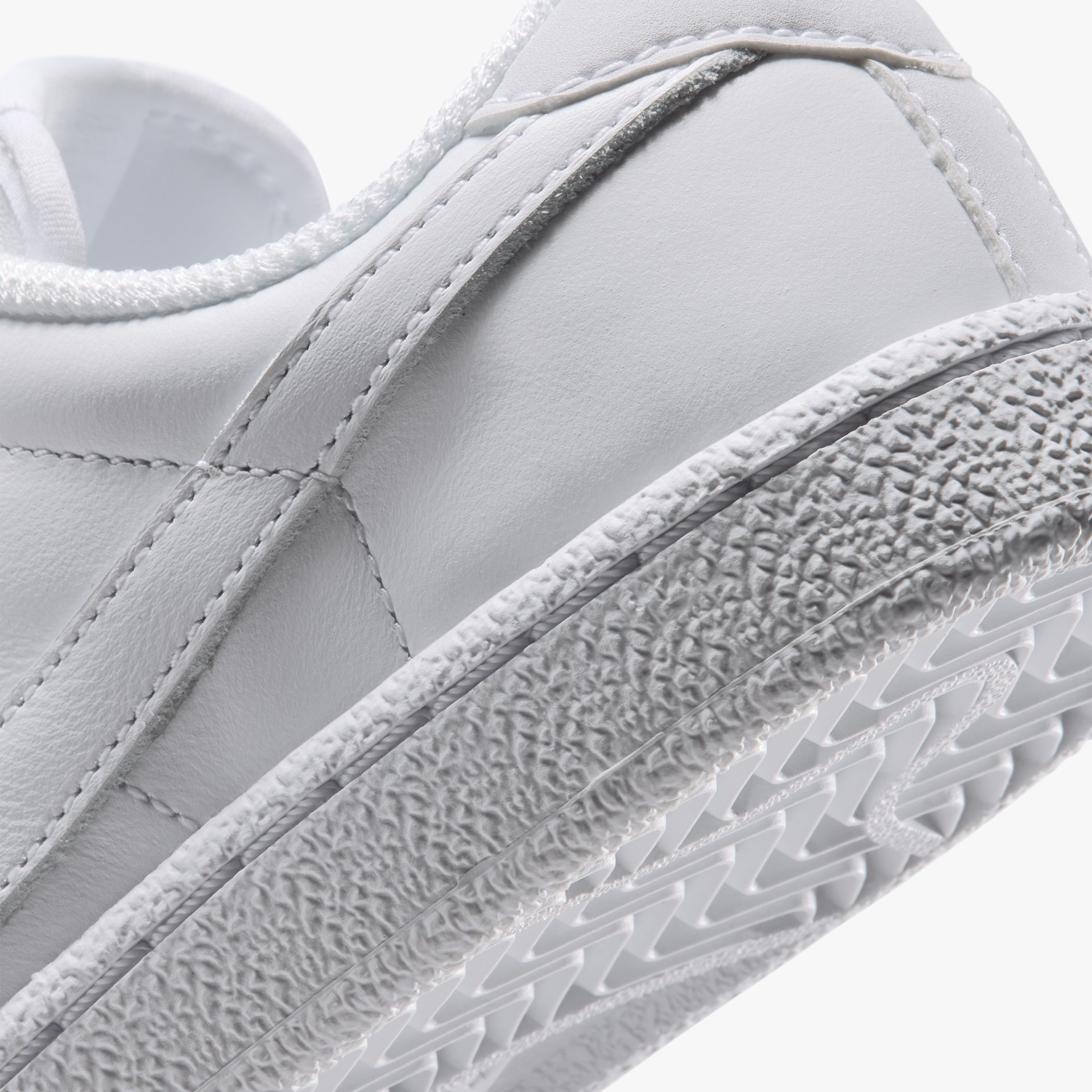 Nike Tennis Classic