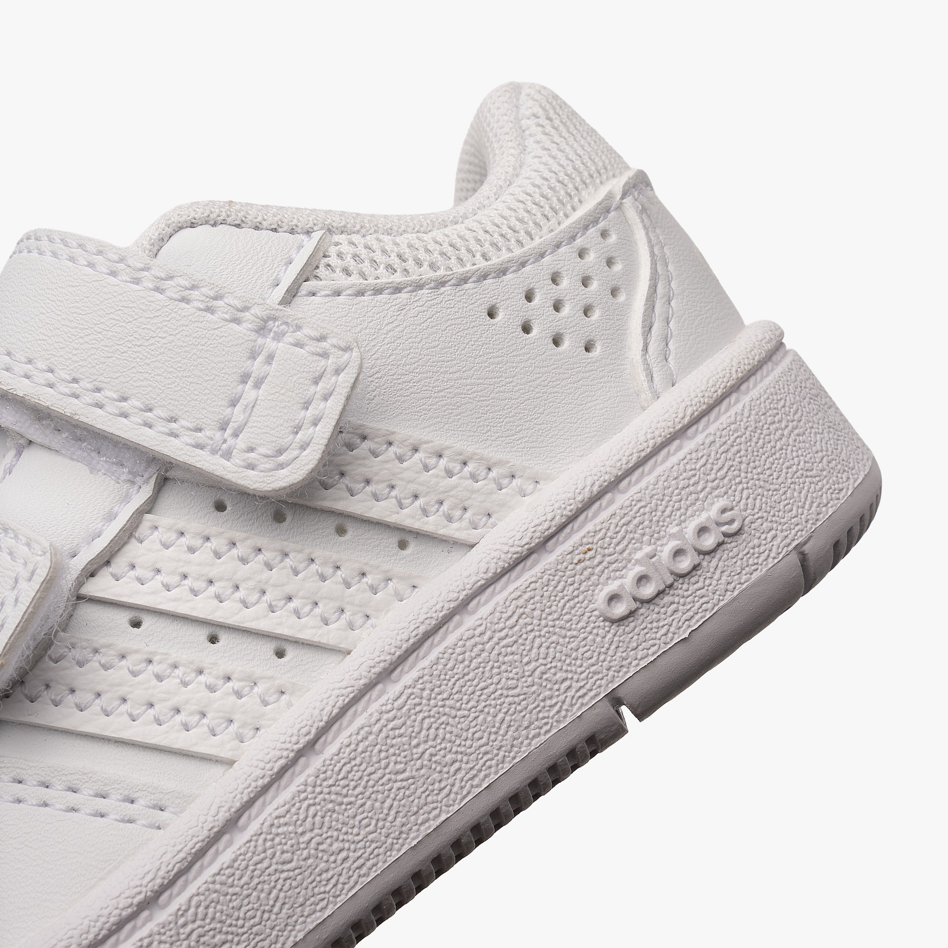 adidas Hoops Classic CF